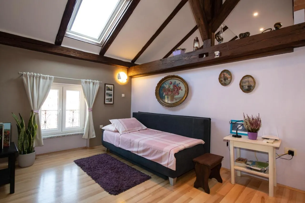 Apartment Vanja Οπατία