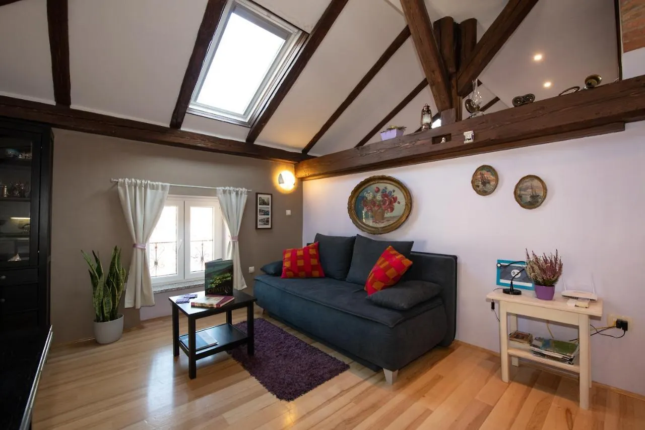 Apartment Vanja Οπατία