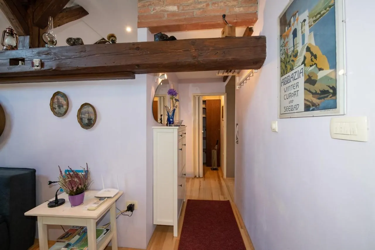 Apartment Vanja Opatija 0*,